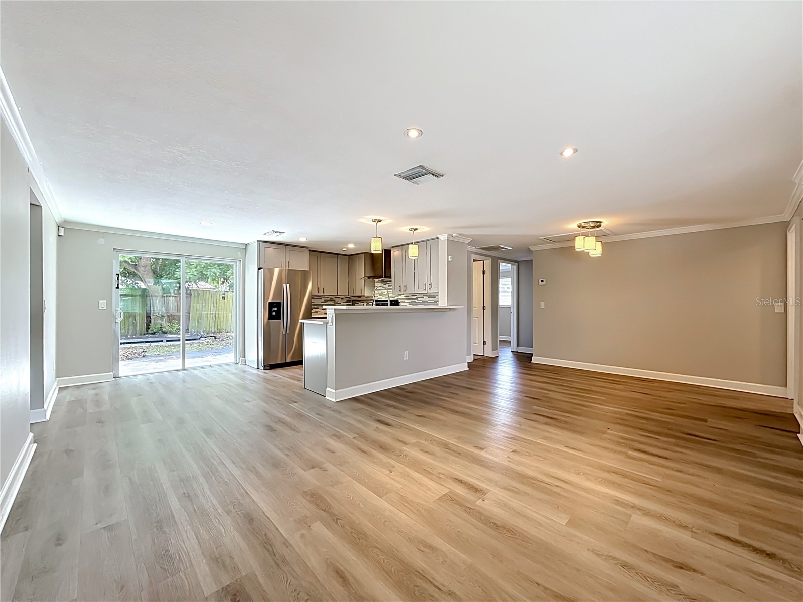 1090 16th Avenue SW Largo FL 33770 TB8512443 image18