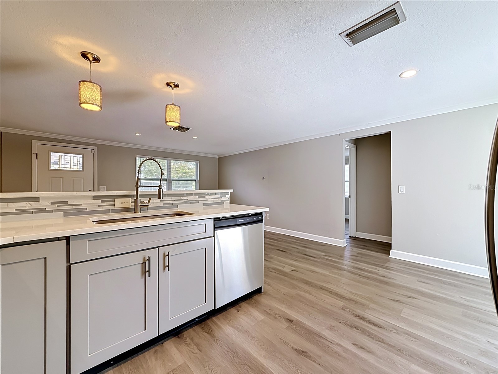1090 16th Avenue SW Largo FL 33770 TB8512443 image25