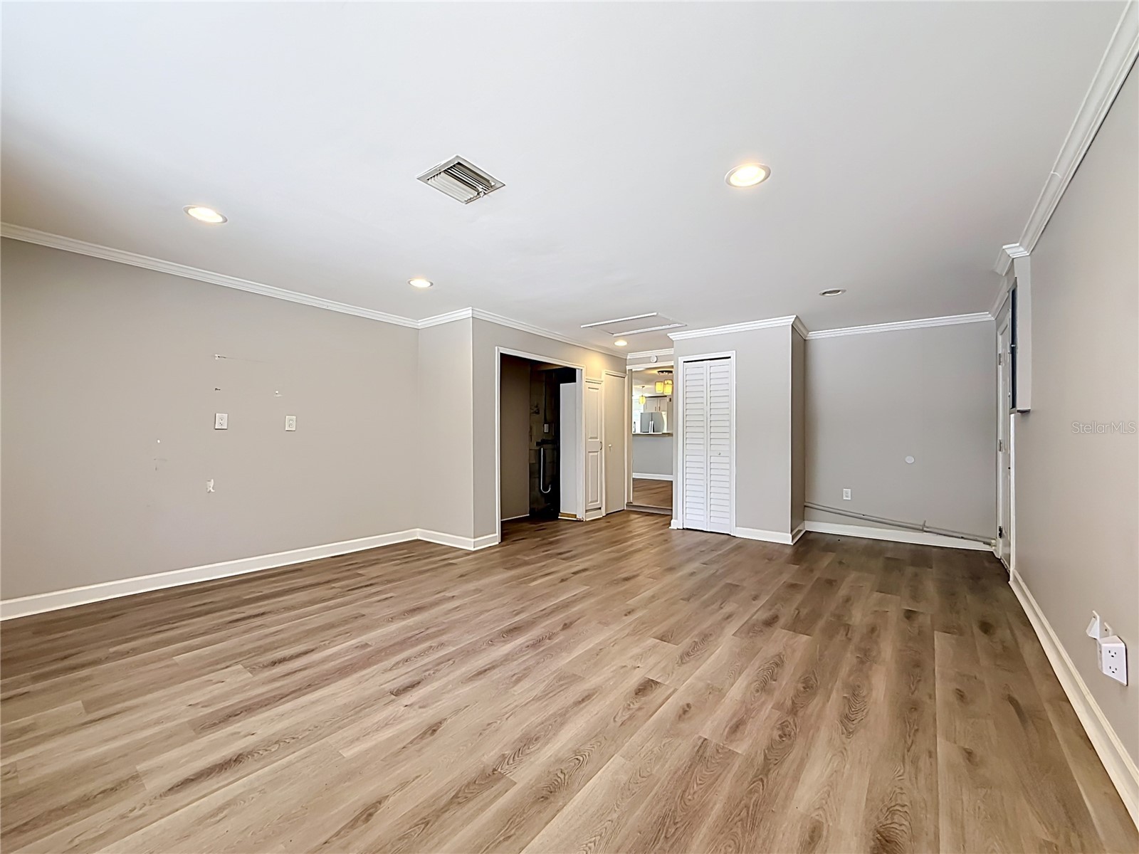 1090 16th Avenue SW Largo FL 33770 TB8512443 image45