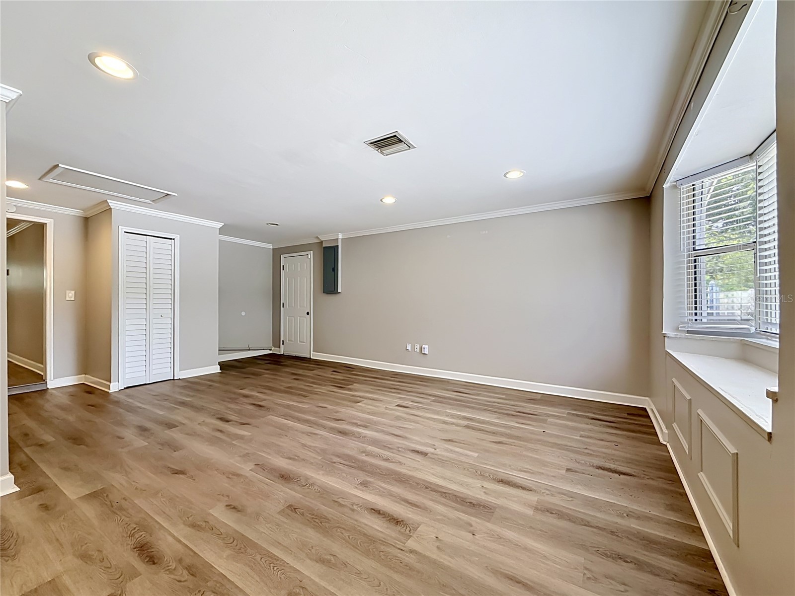 1090 16th Avenue SW Largo FL 33770 TB8512443 image46