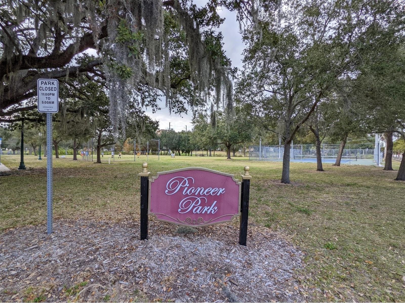 1090 Cocoanut Avenue #4 Sarasota FL 34236 A4682102 image12