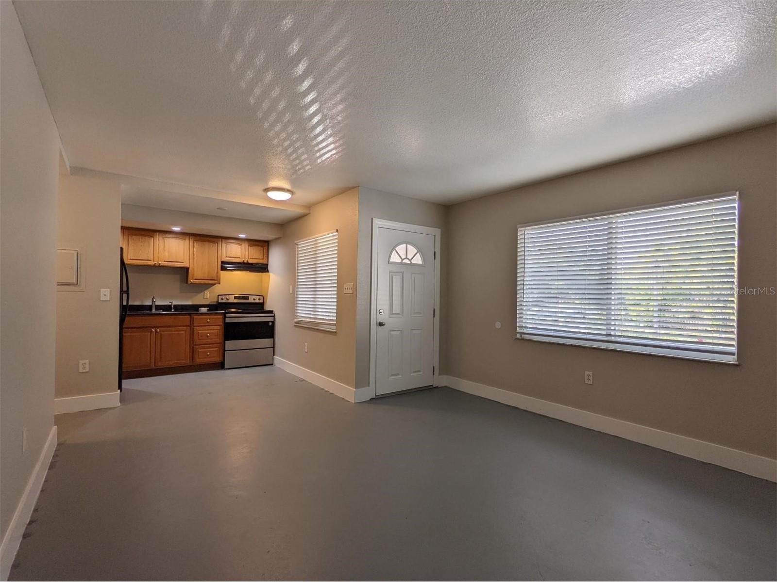 1090 Cocoanut Avenue #4 Sarasota FL 34236 A4682102 image3