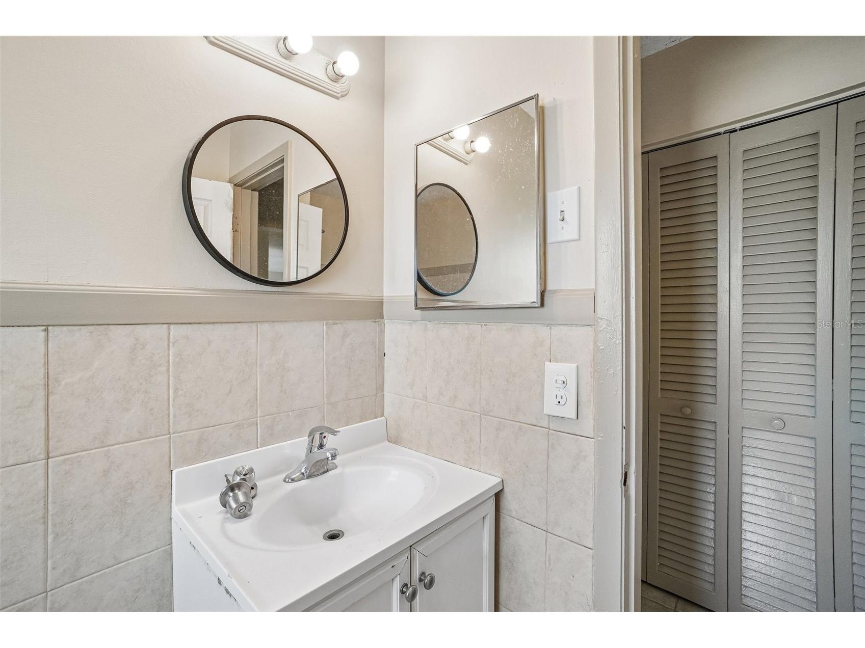 1090 Edgehill Ave Spring Hill FL 34606 TB8513656 image11