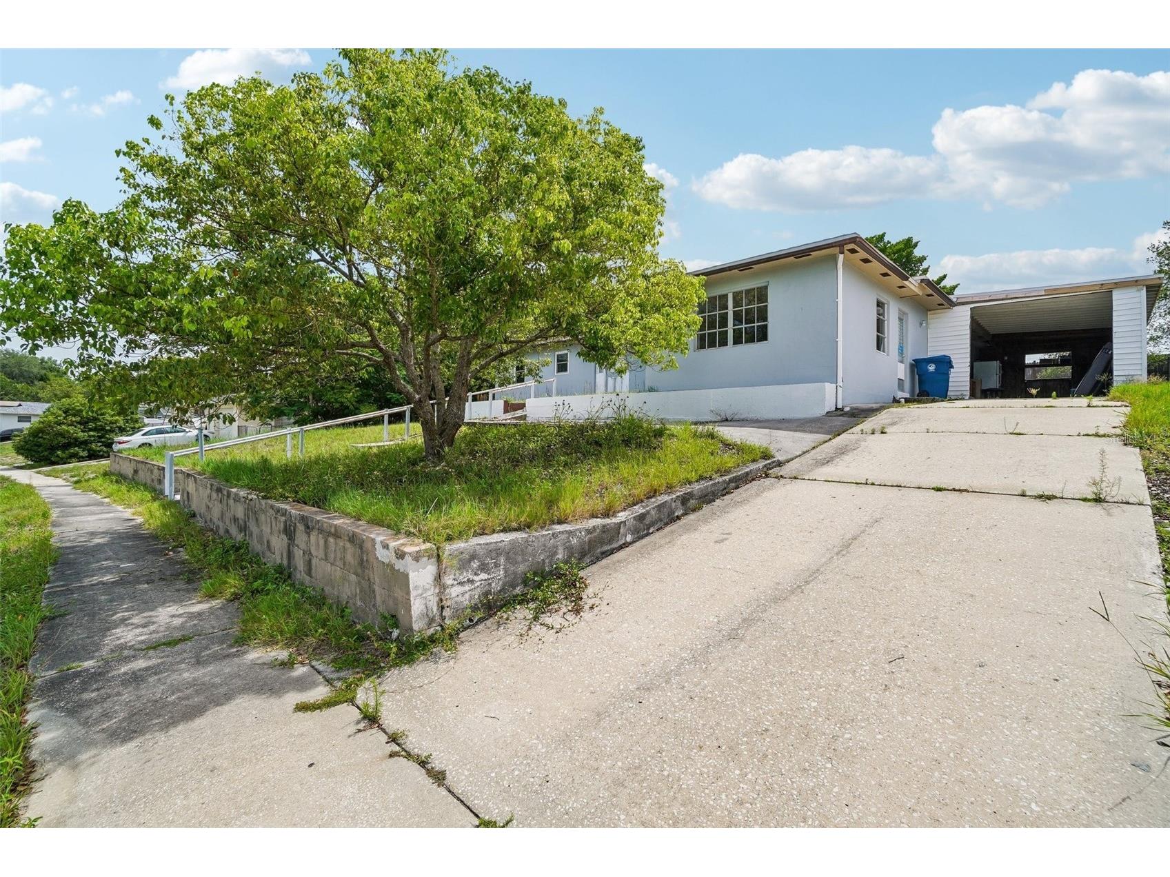 1090 Edgehill Ave Spring Hill FL 34606 TB8513656 image17