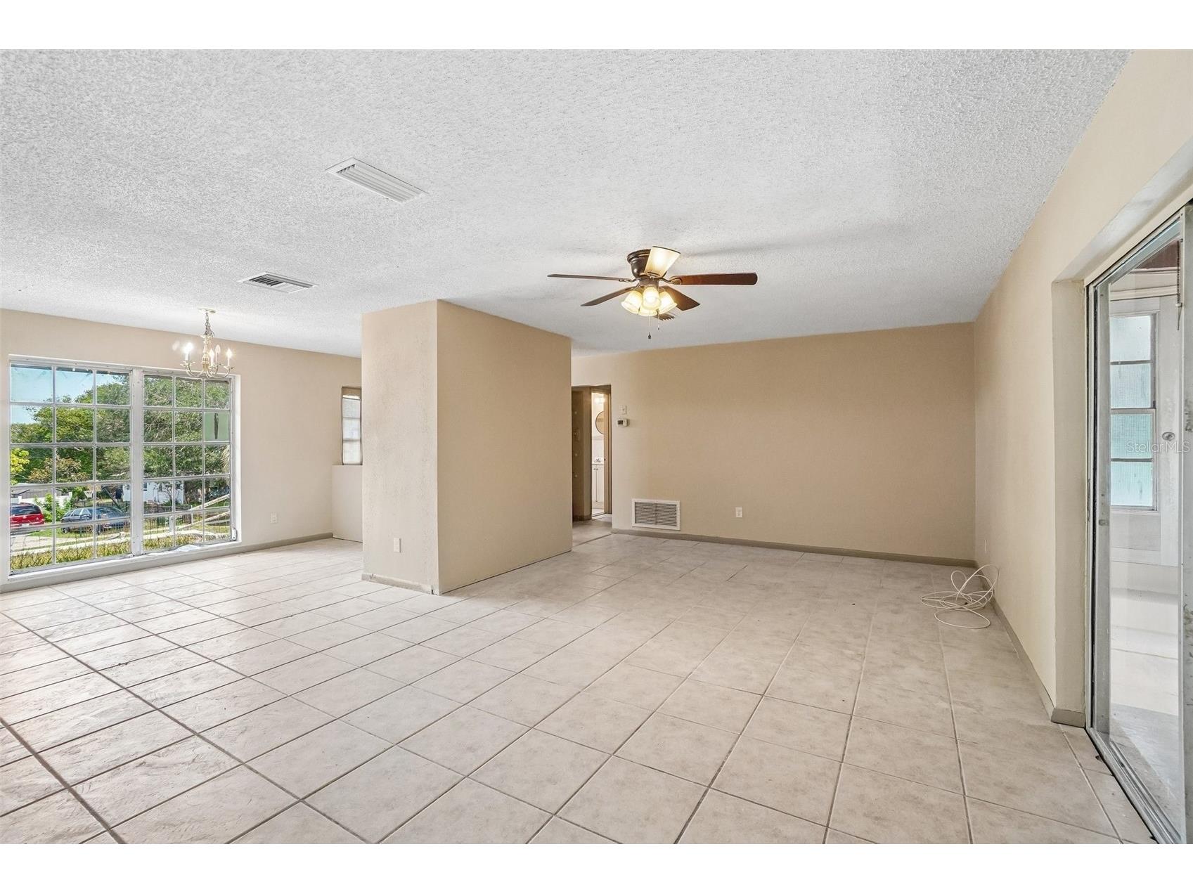 1090 Edgehill Ave Spring Hill FL 34606 TB8513656 image3