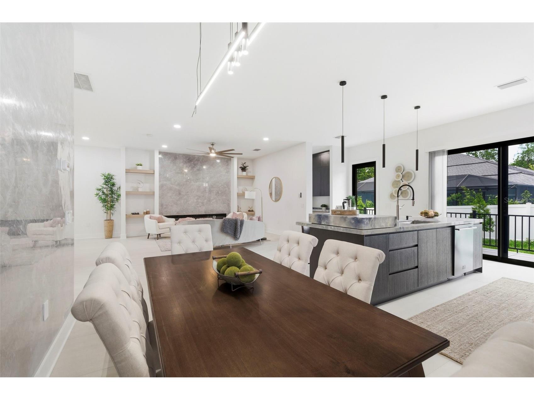1090 Main Street Safety Harbor FL 34695 TB8507231 image25