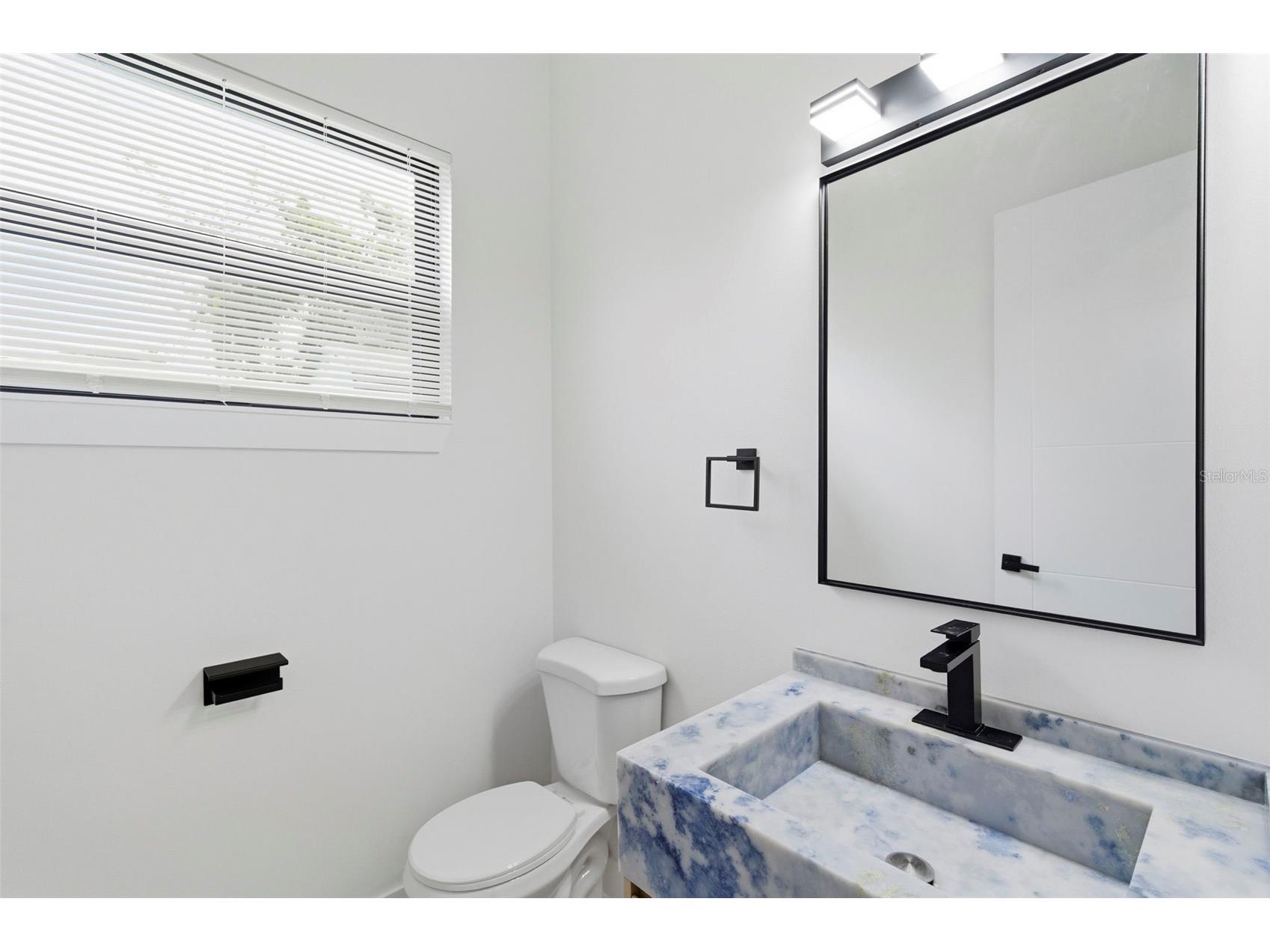 1090 Main Street Safety Harbor FL 34695 TB8507231 image31