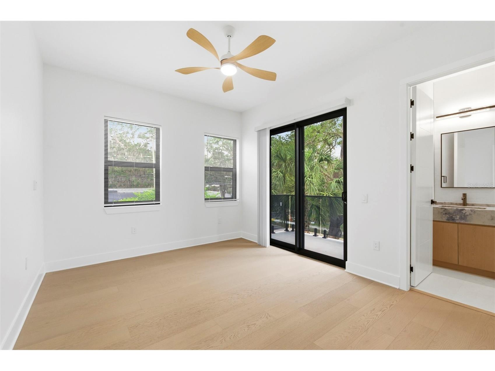 1090 Main Street Safety Harbor FL 34695 TB8507231 image36