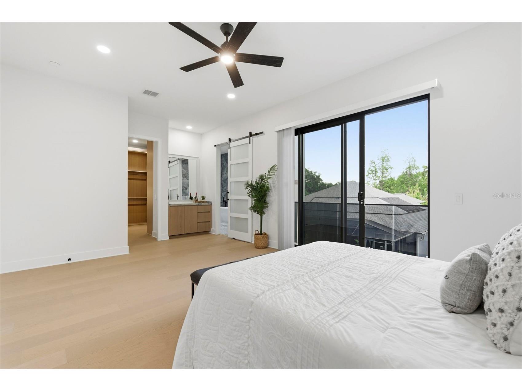 1090 Main Street Safety Harbor FL 34695 TB8507231 image54