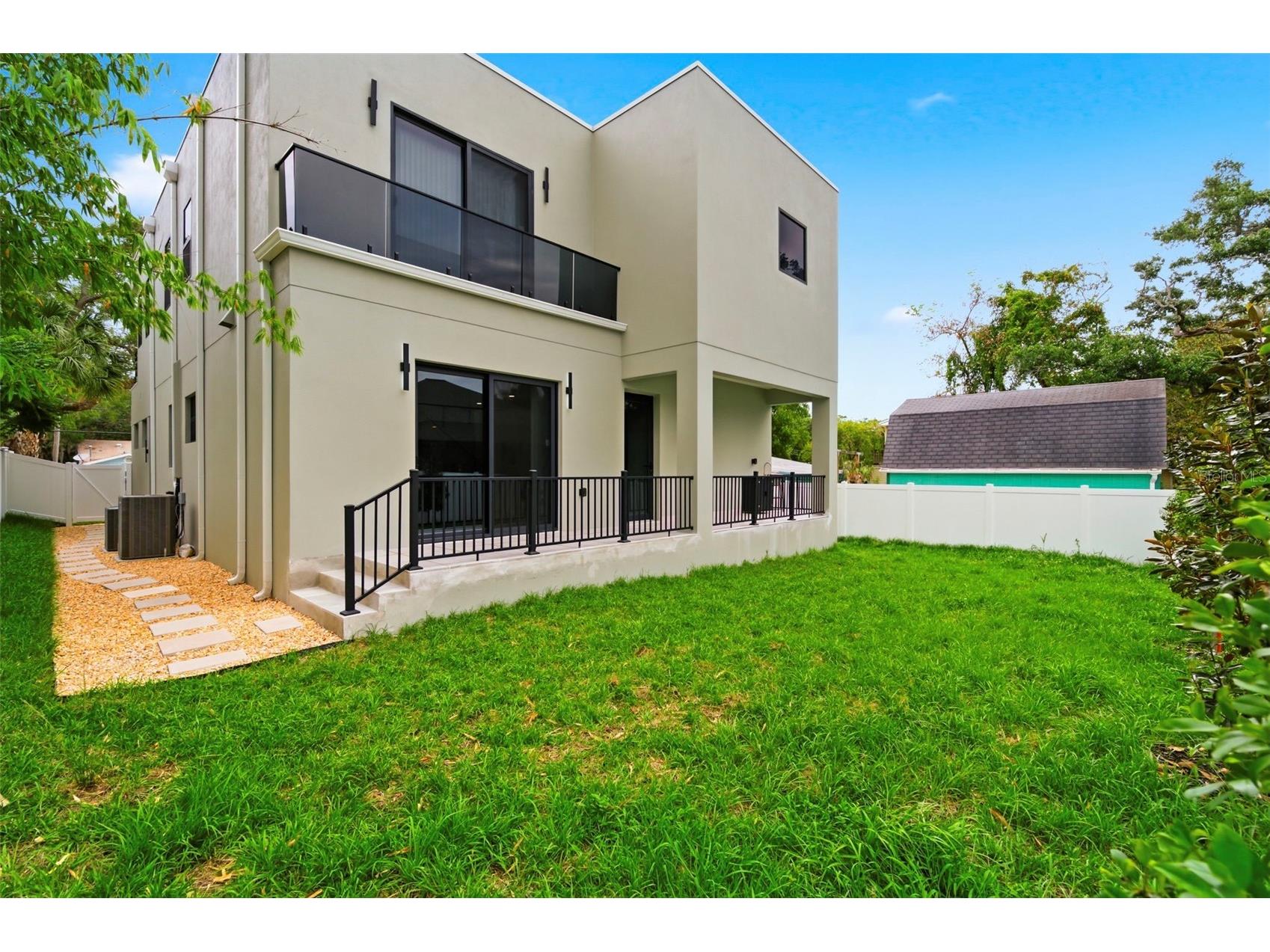 1090 Main Street Safety Harbor FL 34695 TB8507231 image63