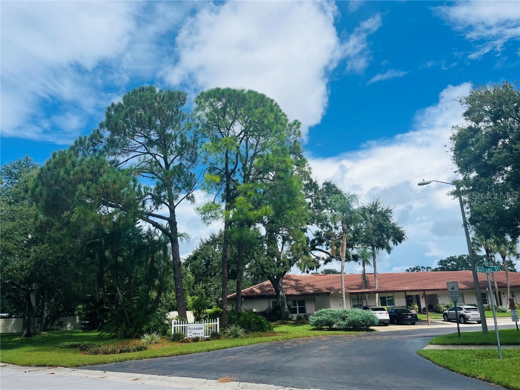 1090 Montrose Place #1701 Dunedin FL 34698 TB8417674 image1