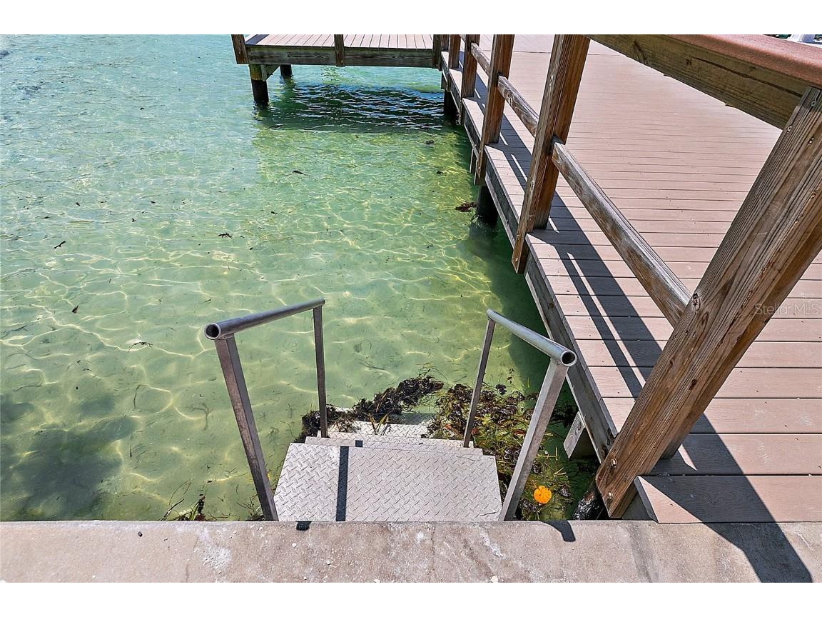 1090 Pinellas Bayway S #A5 Saint Petersburg FL 33715 TB8411270 image18