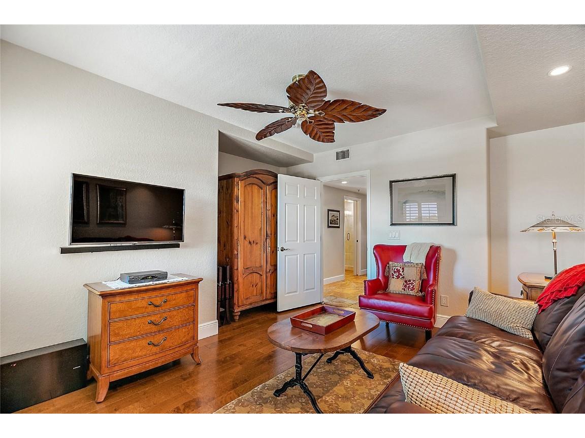 1090 Pinellas Bayway S #A5 Saint Petersburg FL 33715 TB8411270 image28