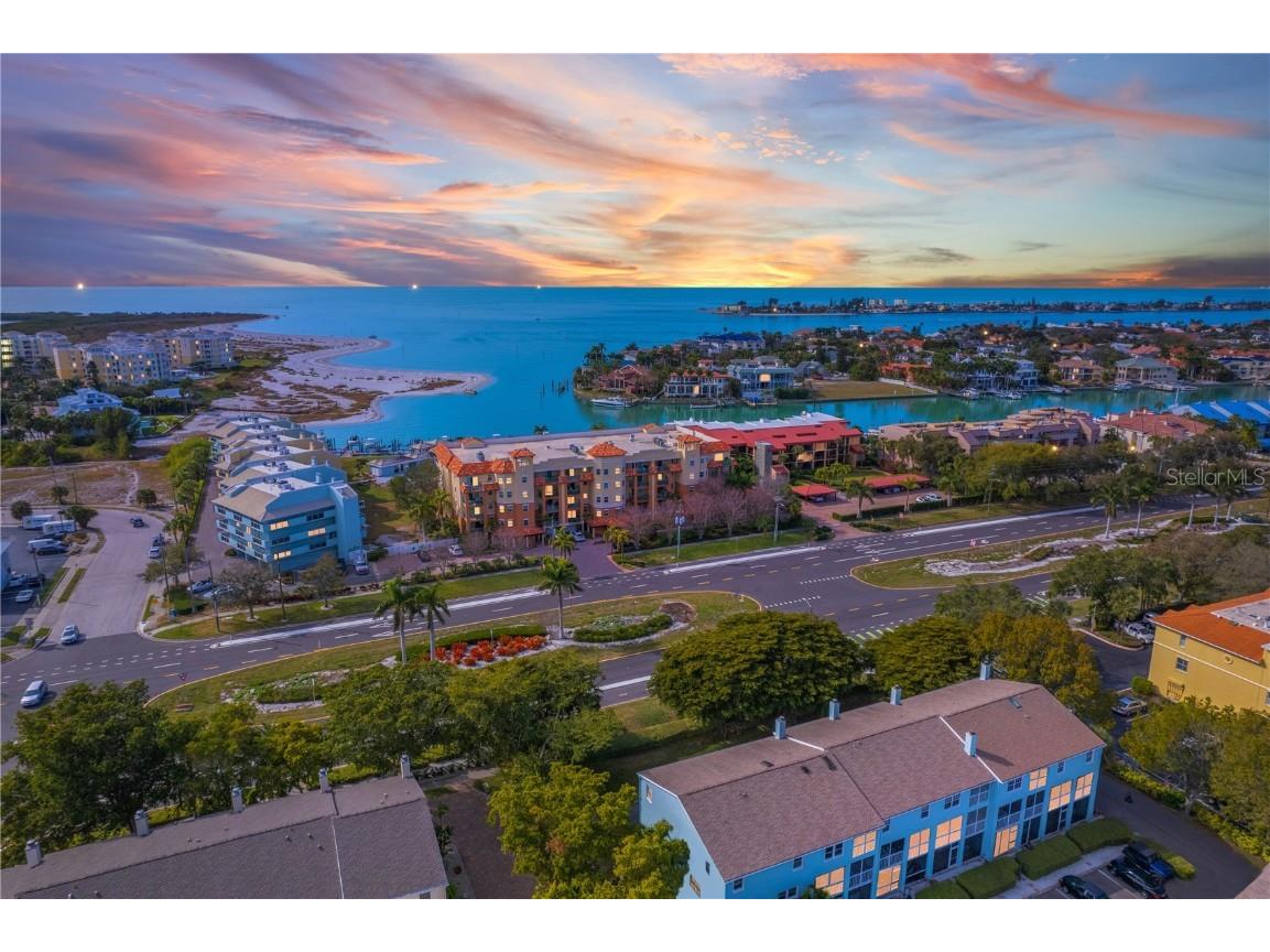 1090 Pinellas Bayway S #B3 Tierra Verde FL 33715 - GULF OF MEXICO TO INTRACOASTAL U8230934 image1