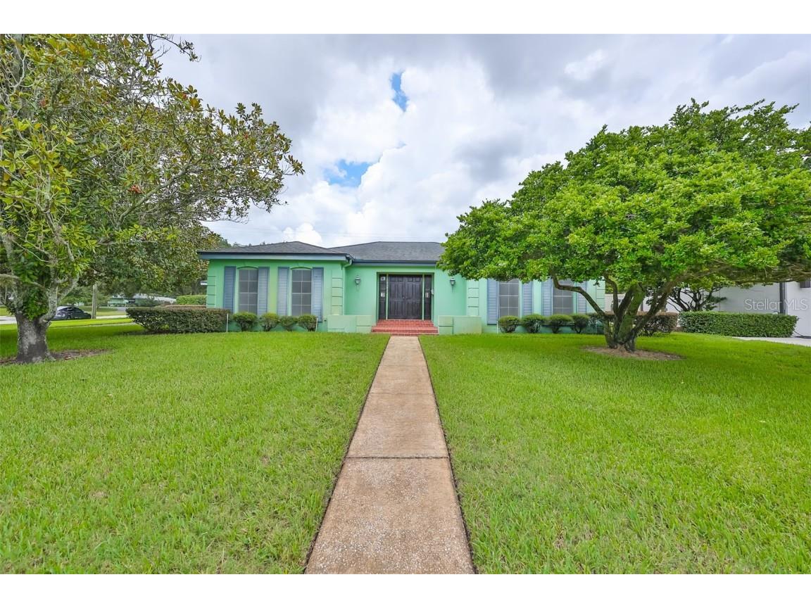 10902 Carrollwood Drive Tampa FL 33618 - LAKE CARROLL T3551871 image1