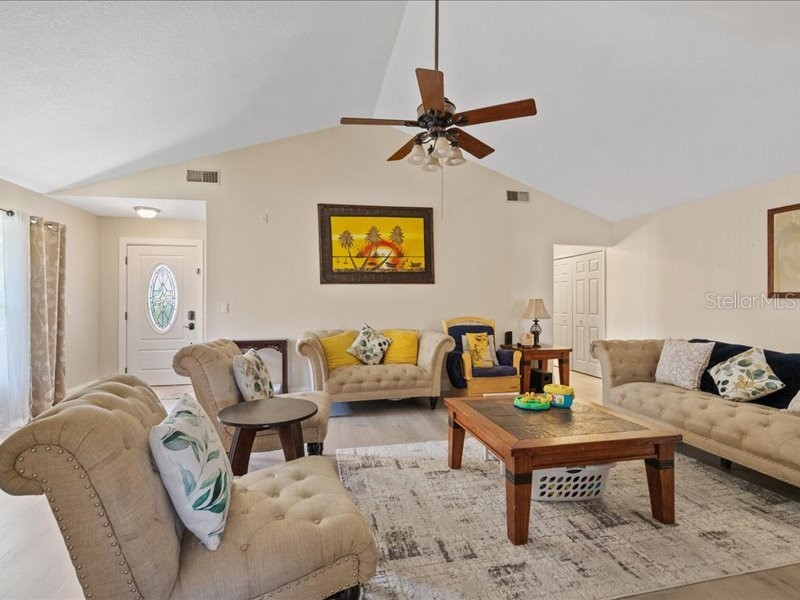10903 Landon Lane Tampa FL 33635 TB8531491 image15
