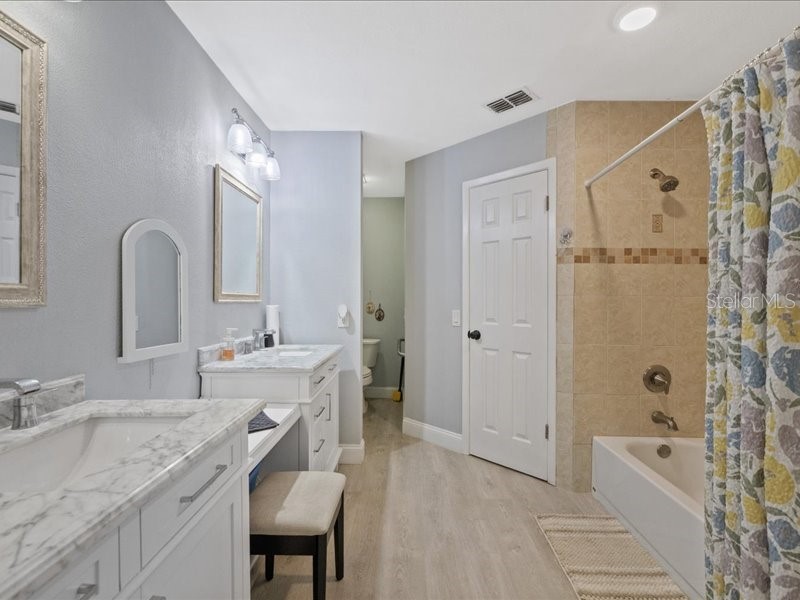 10903 Landon Lane Tampa FL 33635 TB8531491 image26