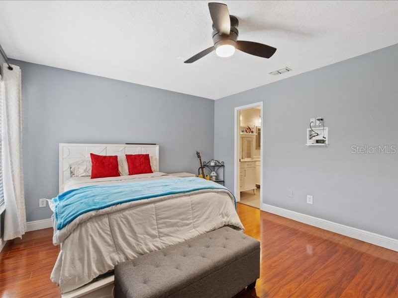 10903 Landon Lane Tampa FL 33635 TB8531491 image31