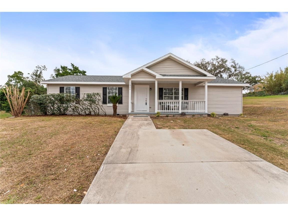 10904 Highview Drive Dade City FL 33525 TB8339772 image1