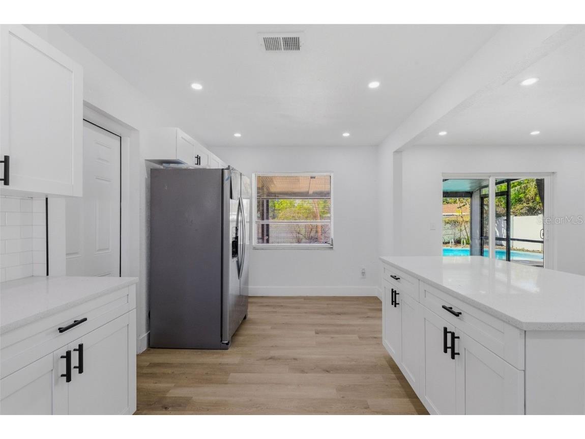 10906 N 28th Street Tampa FL 33612 TB8456749 image16