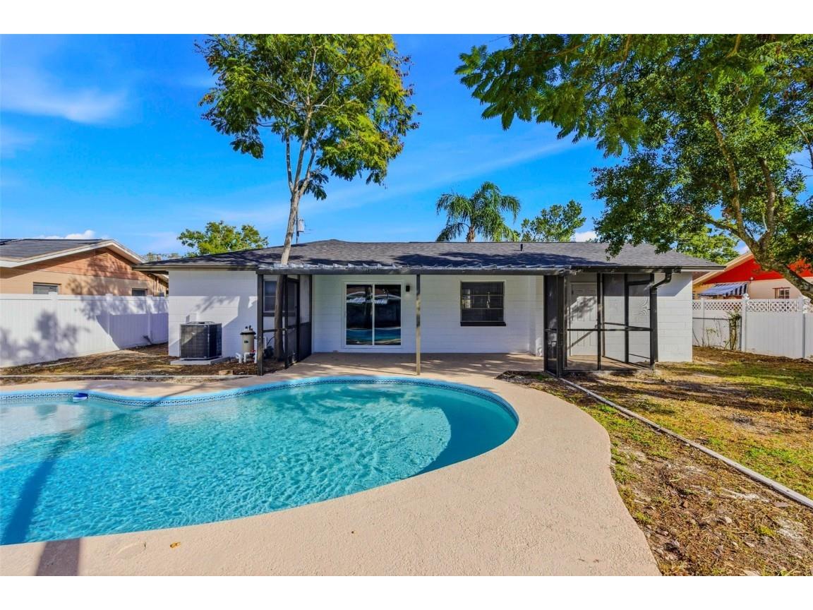 10906 N 28th Street Tampa FL 33612 TB8456749 image35