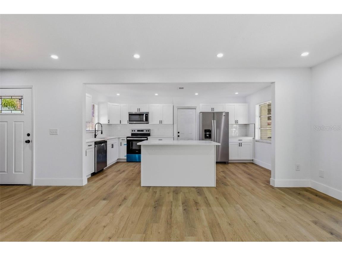 10906 N 28th Street Tampa FL 33612 TB8456749 image8