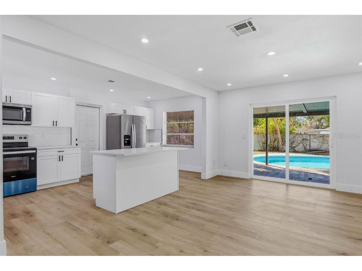 10906 N 28th Street Tampa FL 33612 TB8456749 image9