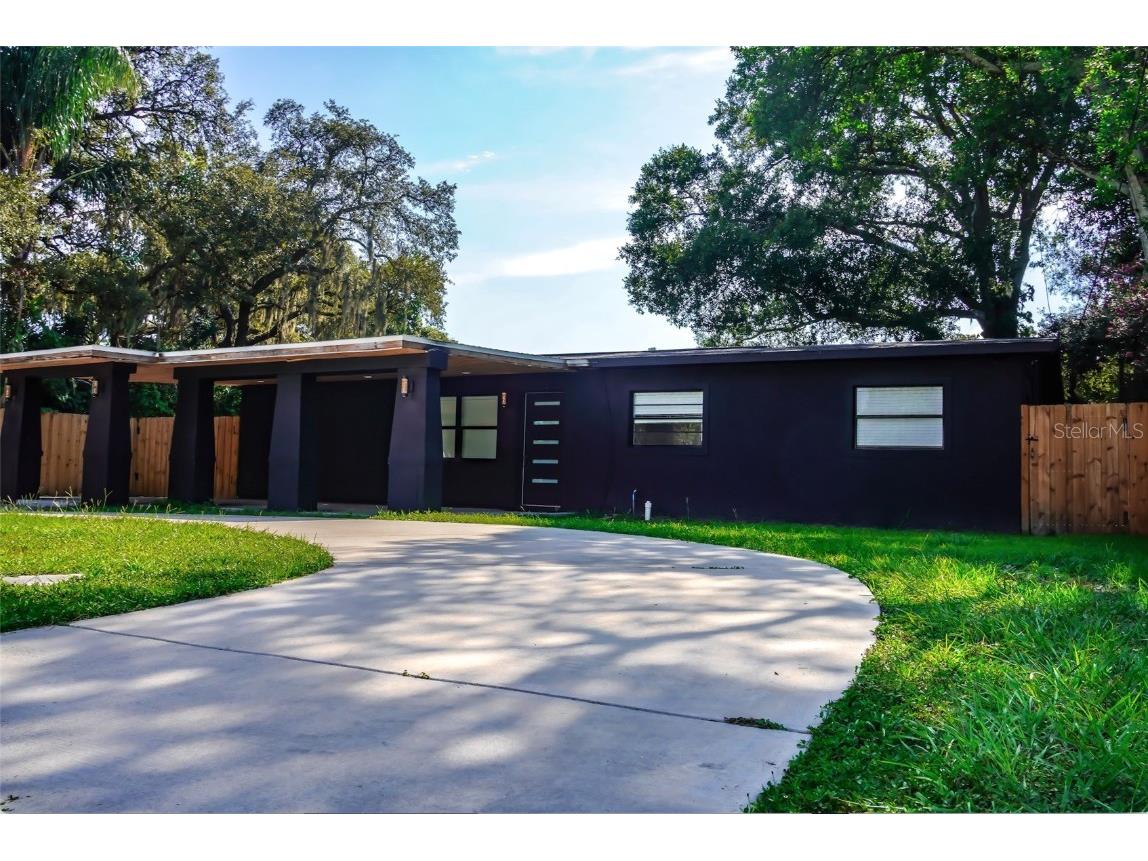 10906 N Oakleaf Avenue Tampa FL 33612 T3457887 image1