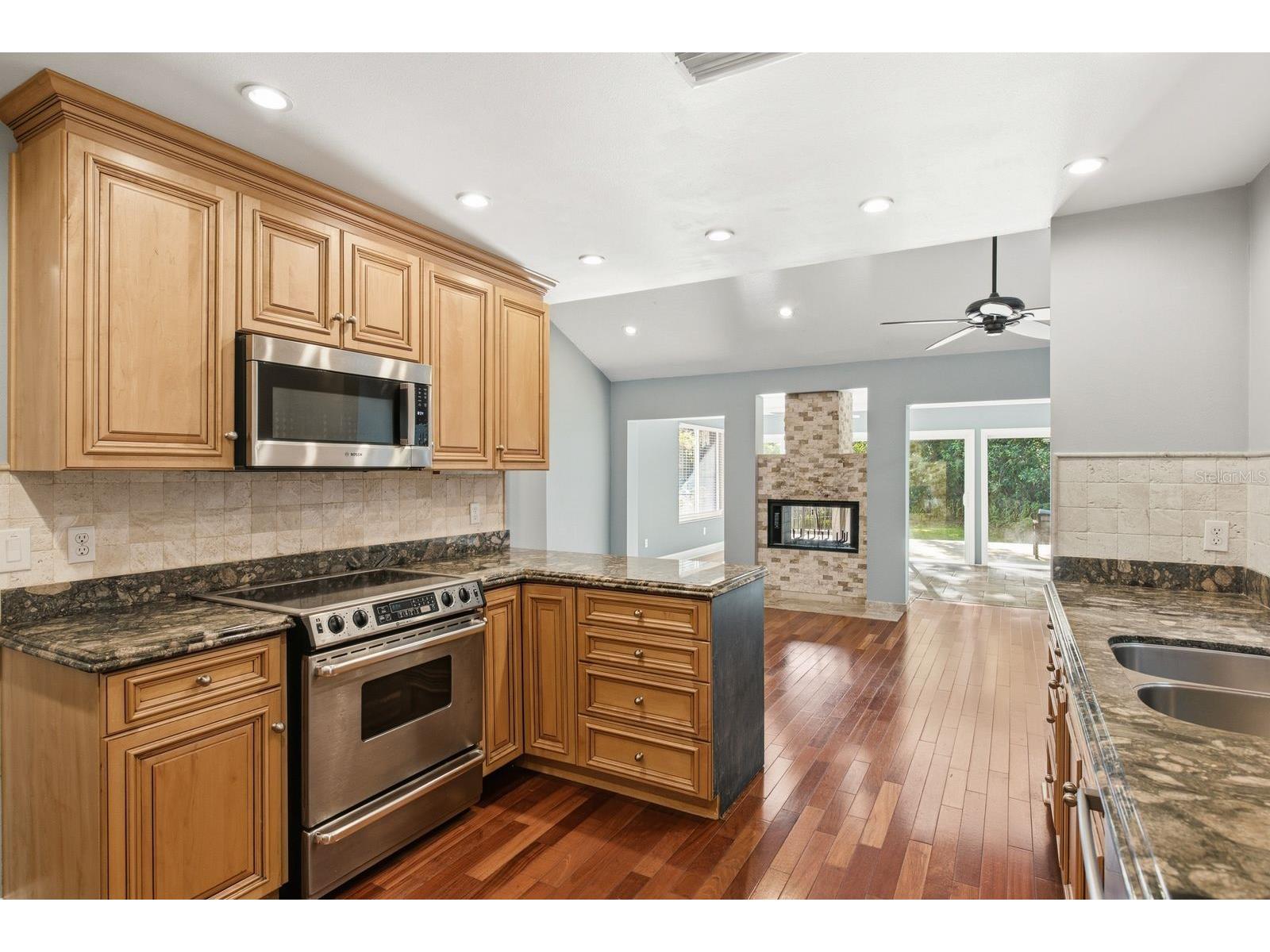 10907 Autumn Oak Place Tampa FL 33618 TB8522906 image14