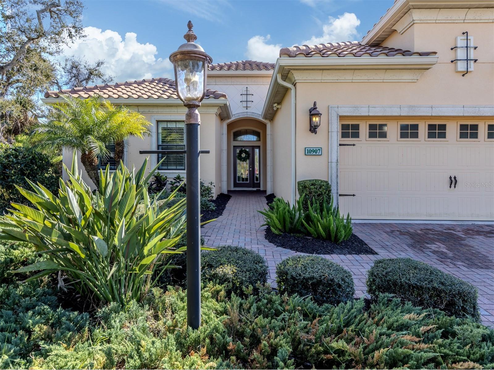 10907 Trophy Drive Englewood FL 34223 N6142745 image1
