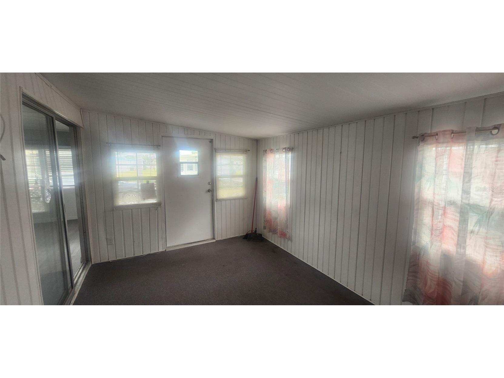 10909 Freedom Drive Port Richey FL 34668 W7880081 image2