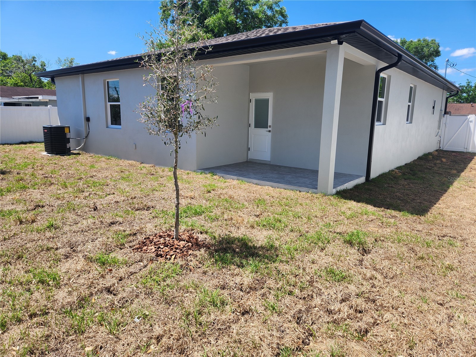 10909 N 28th Street Tampa FL 33612 TB8496874 image3