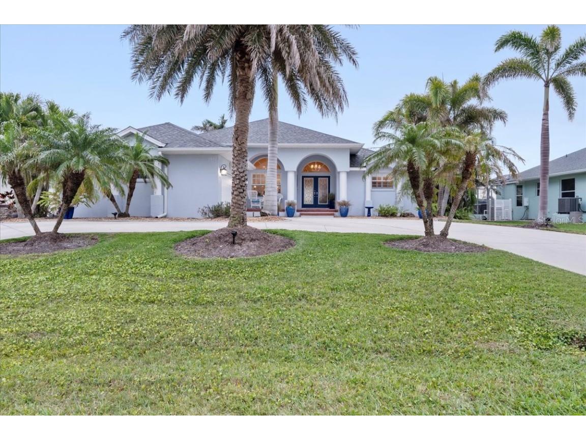 1091 Rotonda Circle Rotonda West FL 33947 - ROTONDA RIVER C7507622 image1