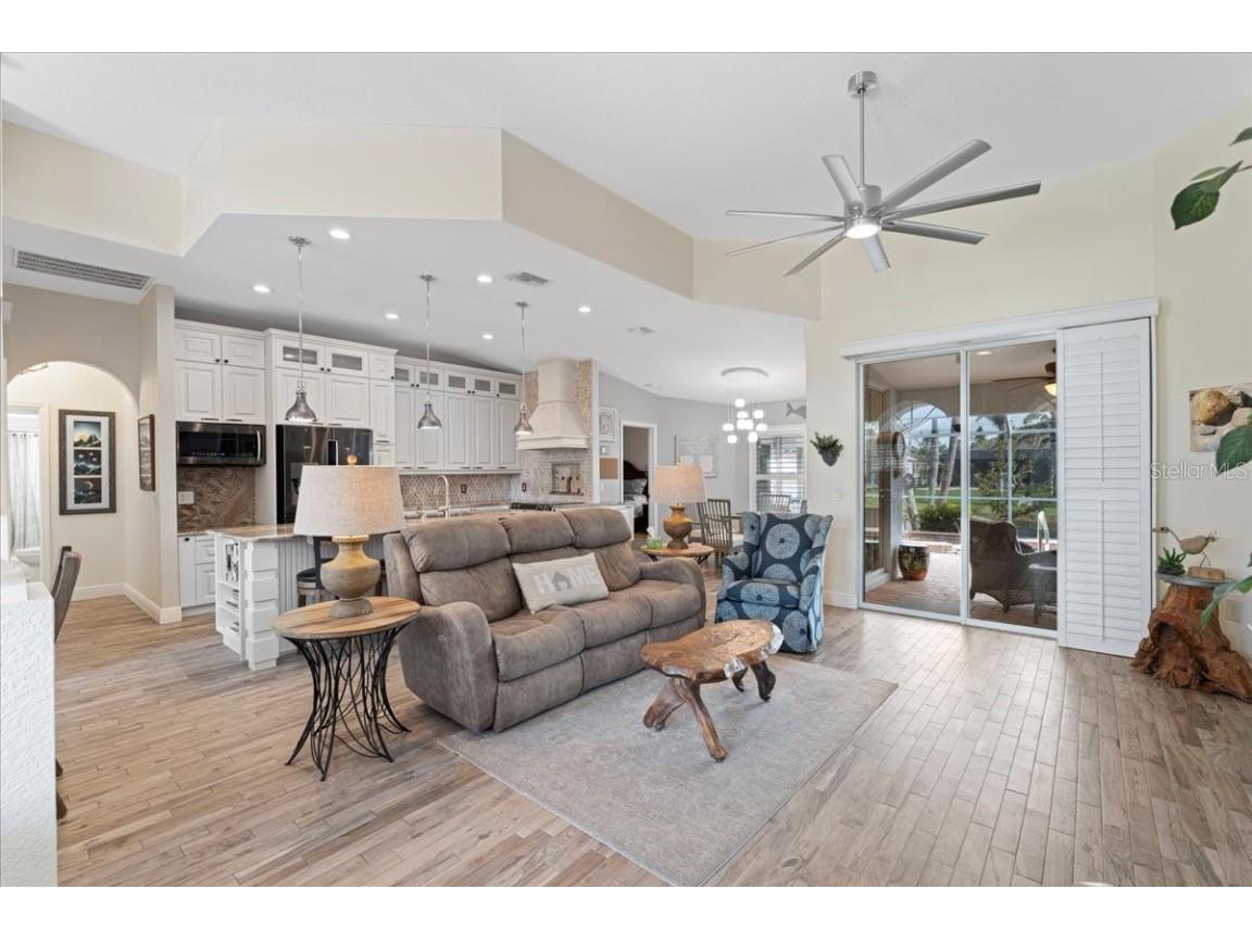 1091 Rotonda Circle Rotonda West FL 33947 - ROTONDA RIVER C7507622 image7