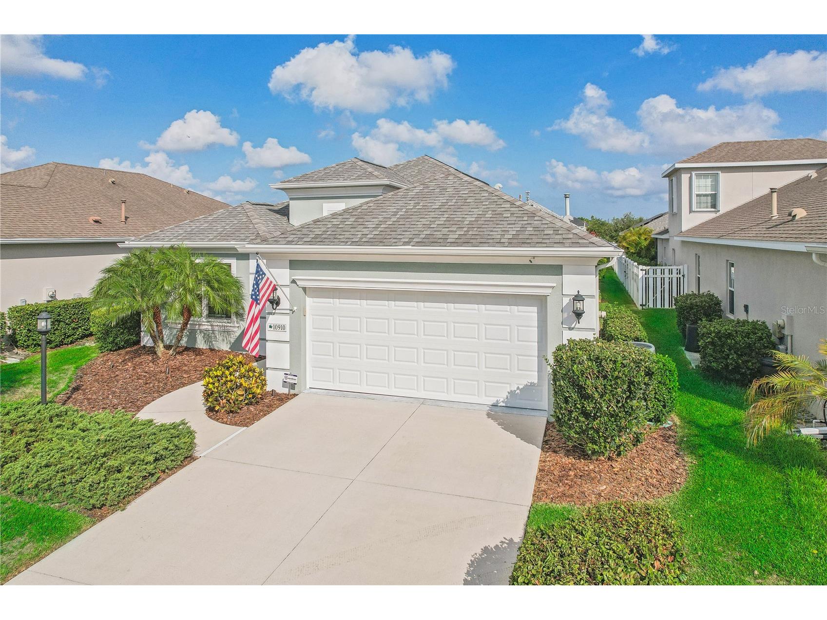 10910 Blue Magnolia Lane Parrish FL 34219 A4680669 image1