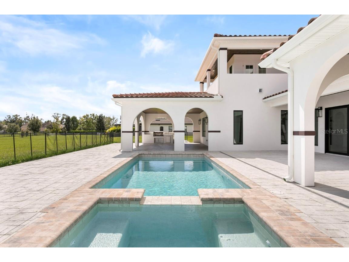 10910 Brooksnest Court Lithia FL 33547 TB8437629 image3