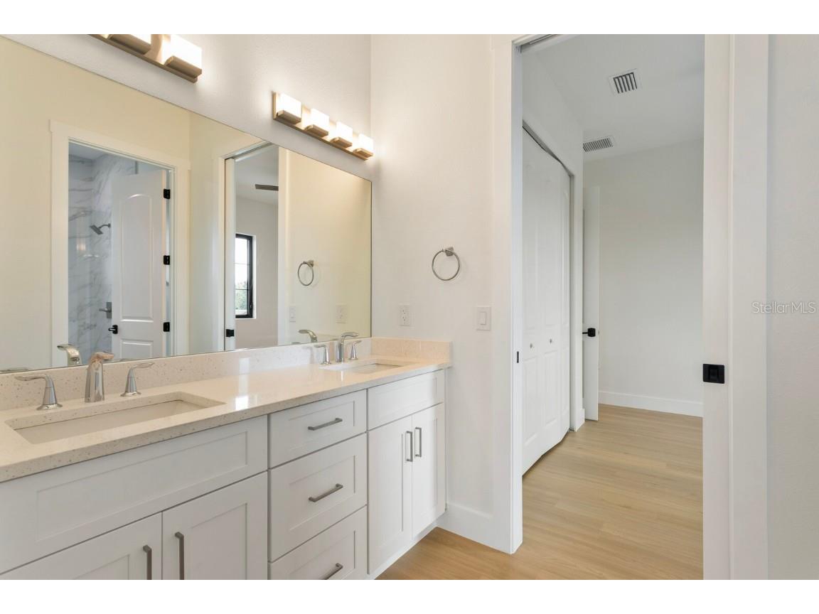 10910 Brooksnest Court Lithia FL 33547 TB8437629 image33