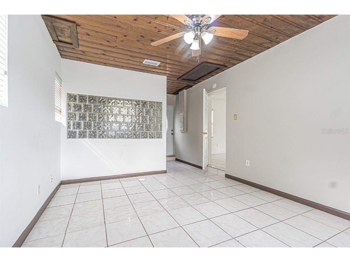 10910 N 61st Street Temple Terrace FL 33617 TB8444405 image18