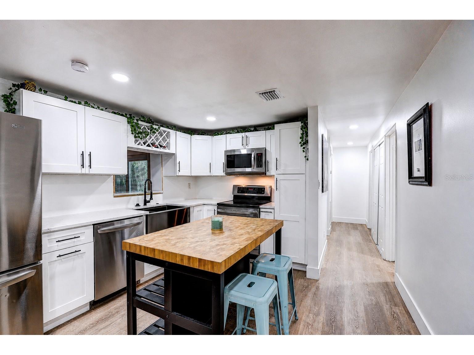 10914 N 22nd Street Tampa FL 33612 TB8510333 image8