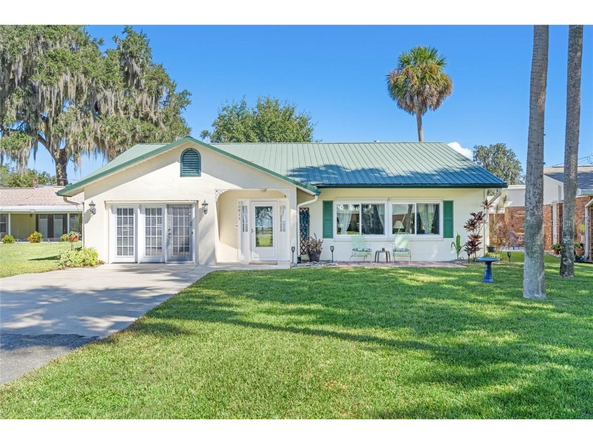 10915 Lake Harris Circle Tavares FL 32778 G5074346 image1
