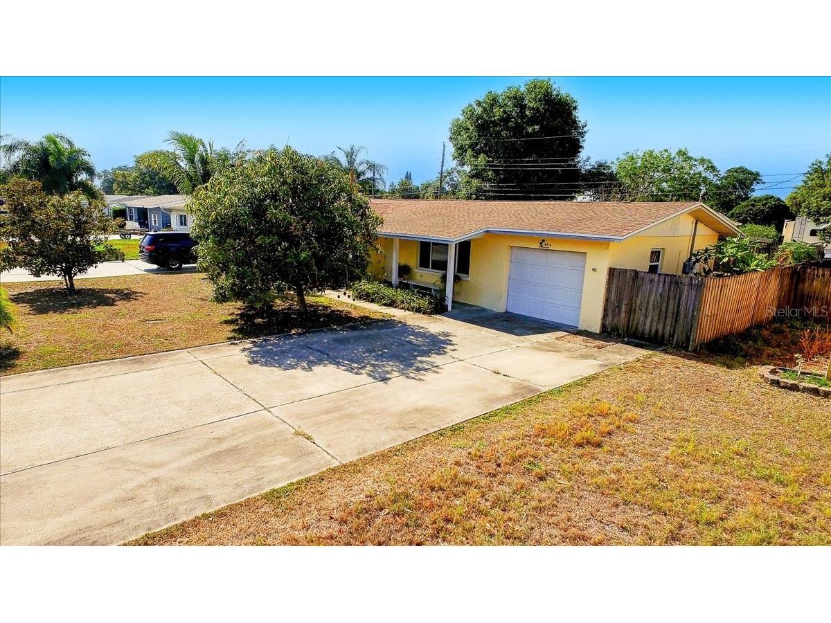 10918 114th Place Largo FL 33778 U8200860 image1