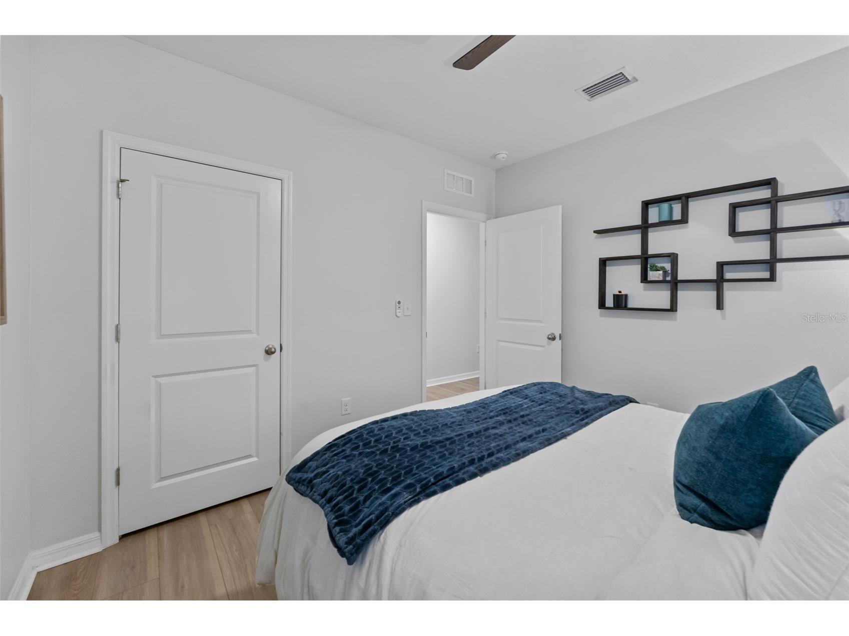 10918 Trailing Vine Drive Tampa FL 33610 TB8495816 image15