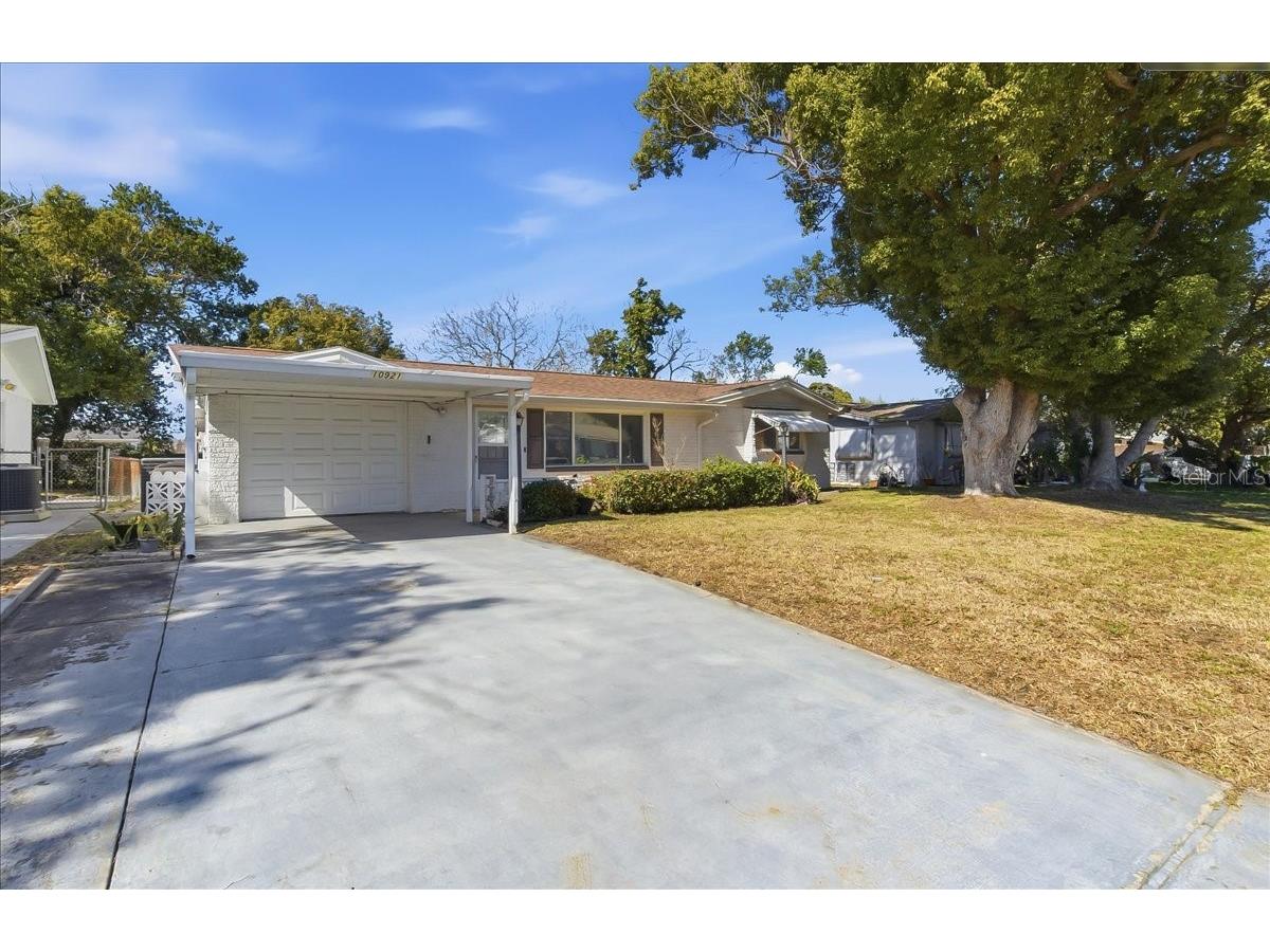 10921 Manchester Road Port Richey FL 34668 A4681282 image2