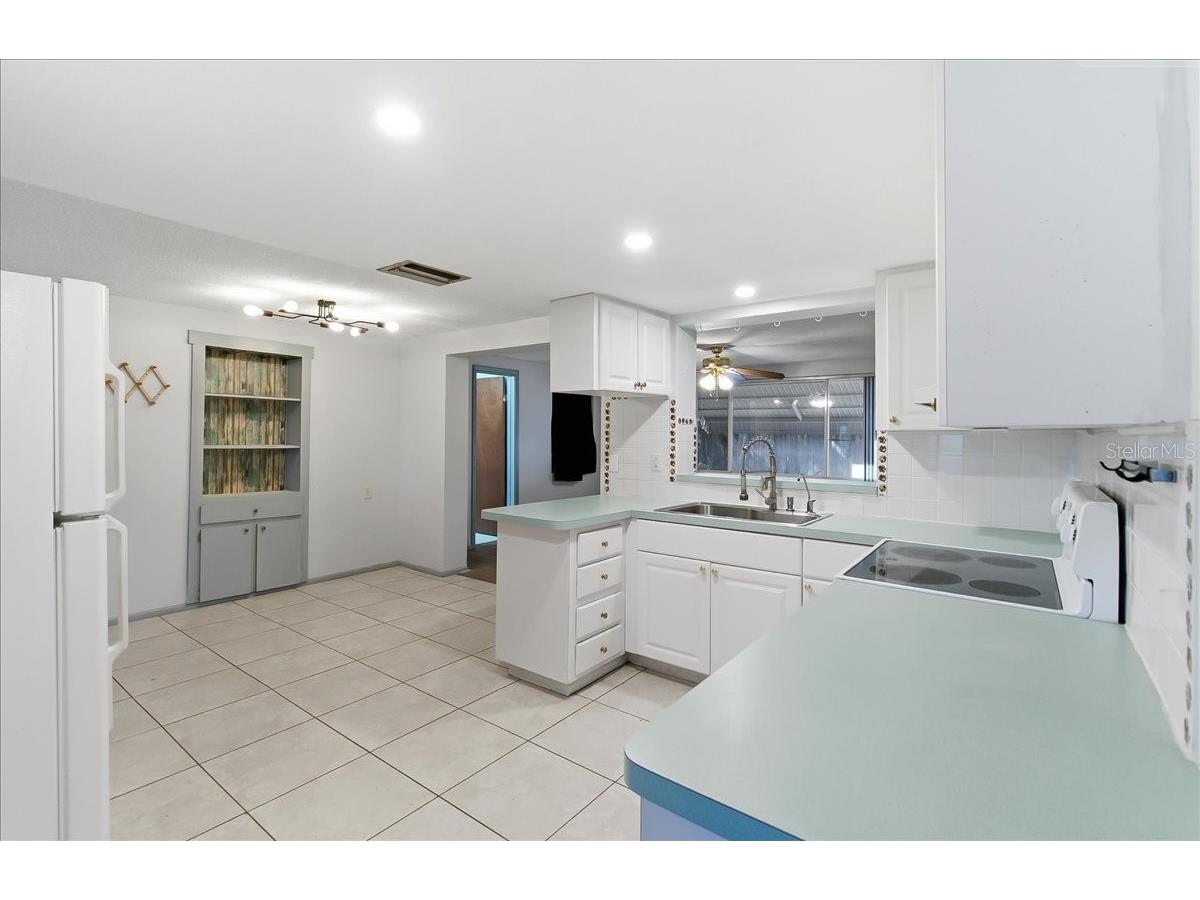 10921 Manchester Road Port Richey FL 34668 A4681282 image8