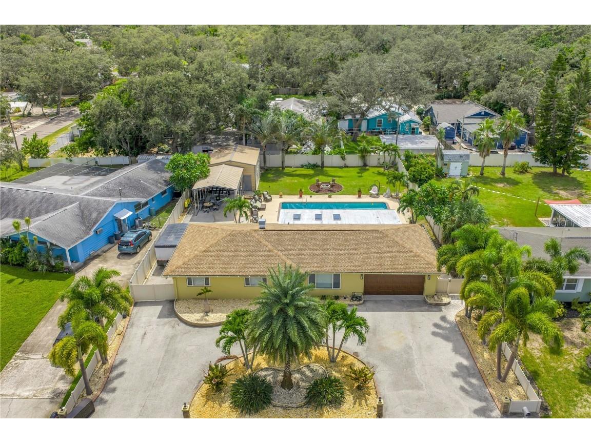 10922 52nd Avenue N Saint Petersburg FL 33708 TB8428919 image1