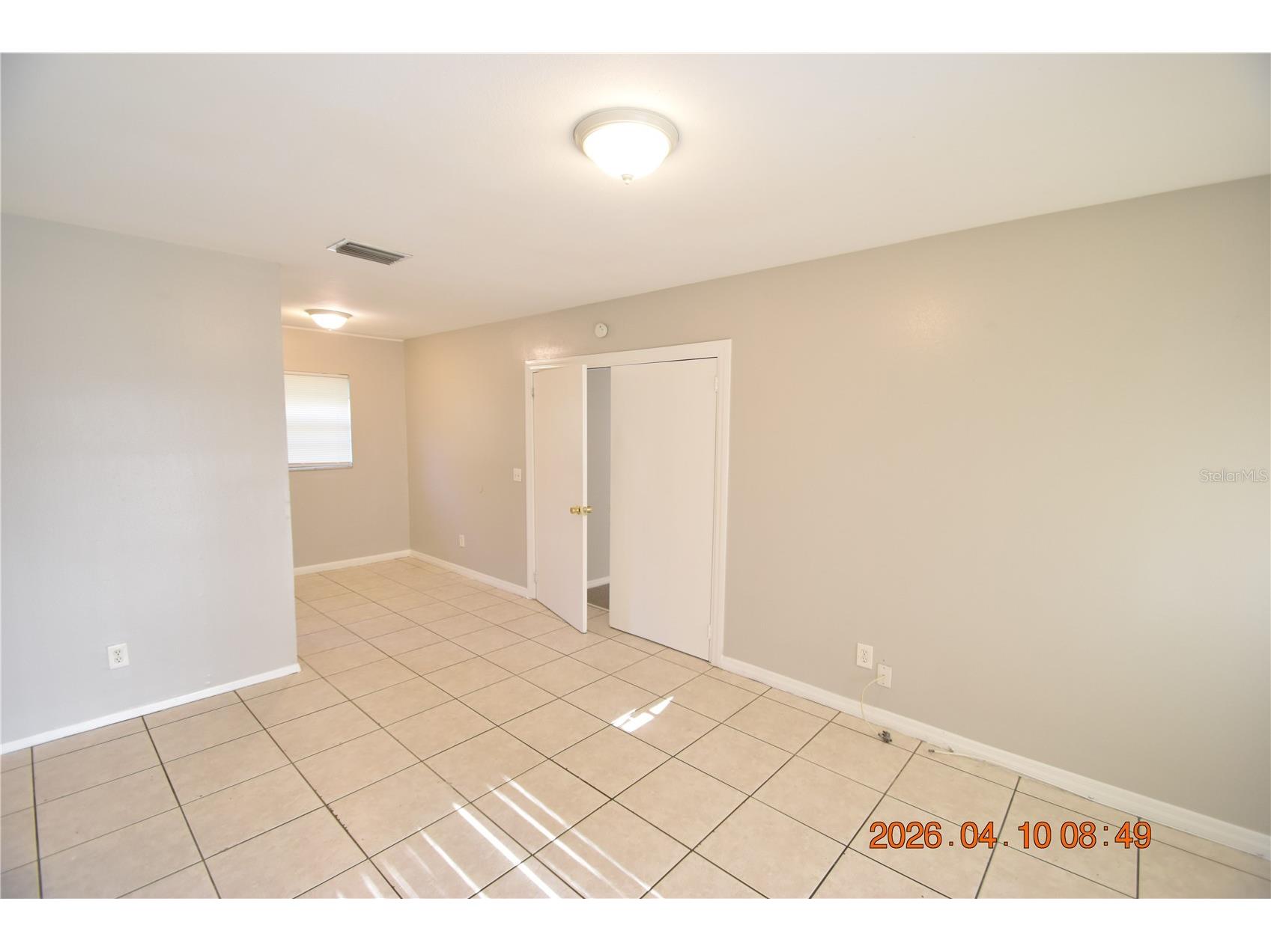 10922 N Hyacinth Avenue Tampa FL 33612 TB8497185 image3