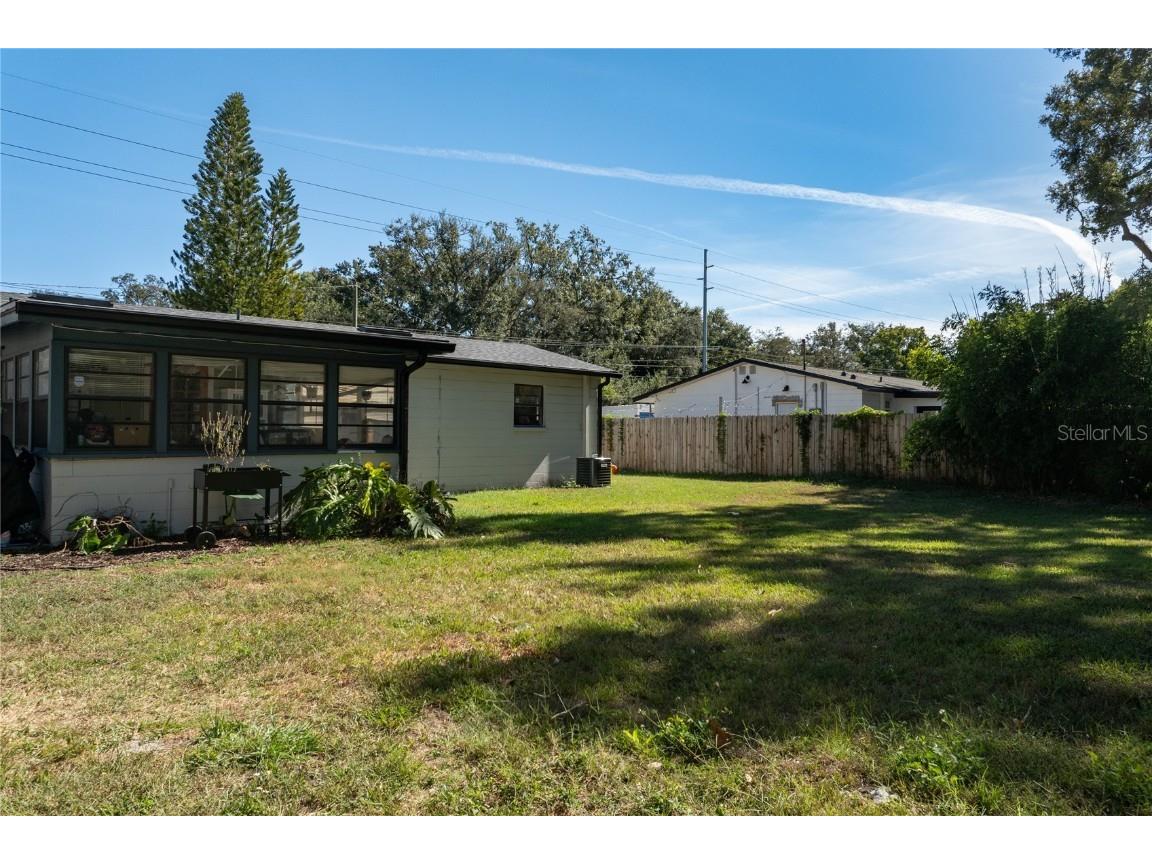 10924 N Boulevard Tampa FL 33612 TB8419646 image22