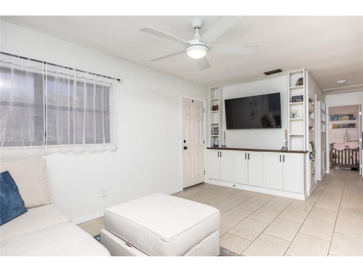 10924 N Boulevard Tampa FL 33612 TB8419646 image7