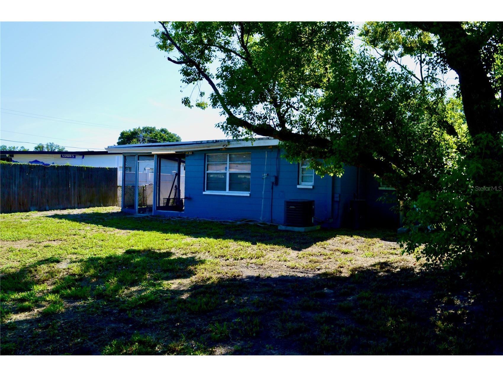 10926 N Annette Avenue Tampa FL 33612 TB8525497 image4