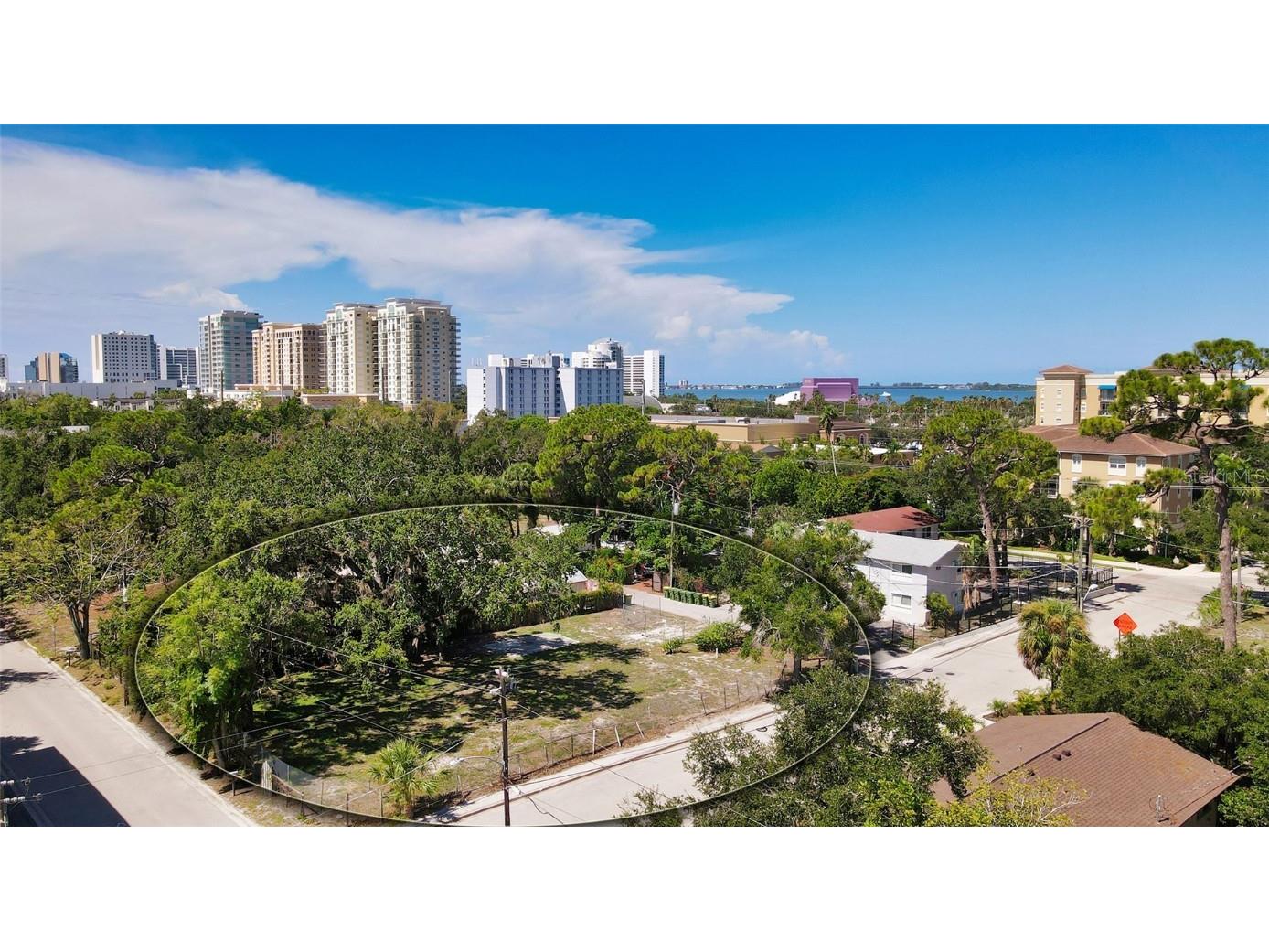 1093 Florida Avenue Sarasota FL 34236 - SARASOTA BAY A4578488 image1